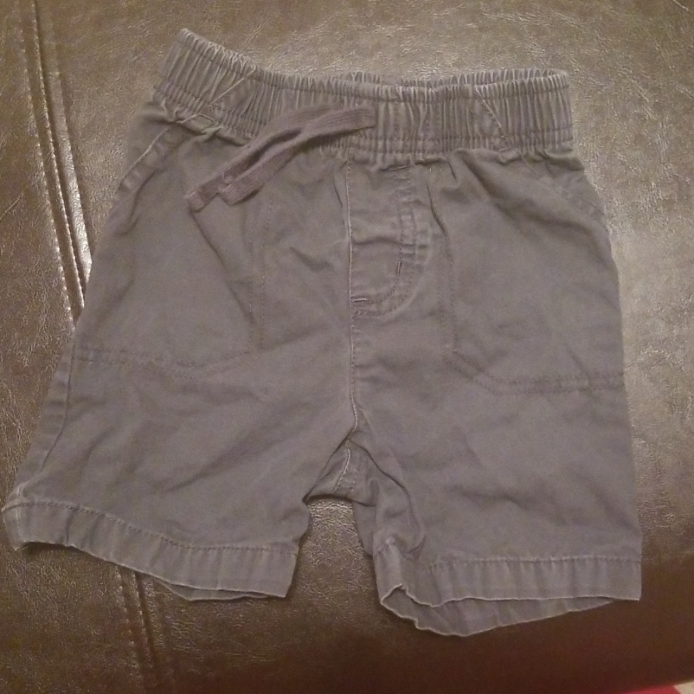 Gray shorts 24m